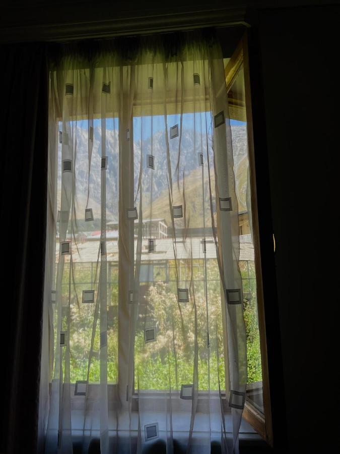 Guesthouse Kostava 72 Kazbegi Exteriör bild
