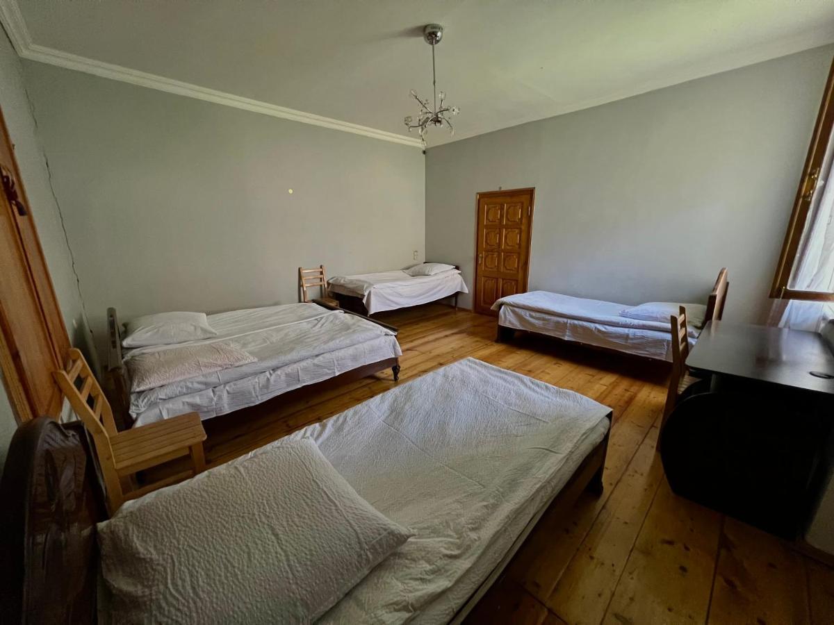 Guesthouse Kostava 72 Kazbegi Exteriör bild