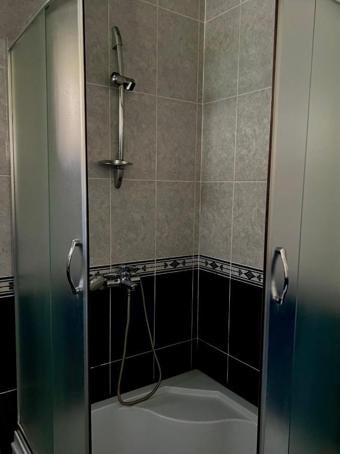 Guesthouse Kostava 72 Kazbegi Exteriör bild